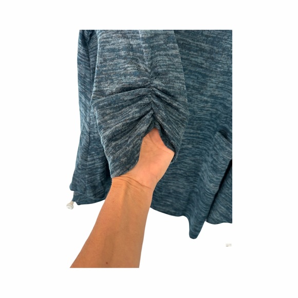 NAÏF velour textured asymmetrical hem 3/4 sleeve sweater size 2X front pockets - Picture 3 of 7